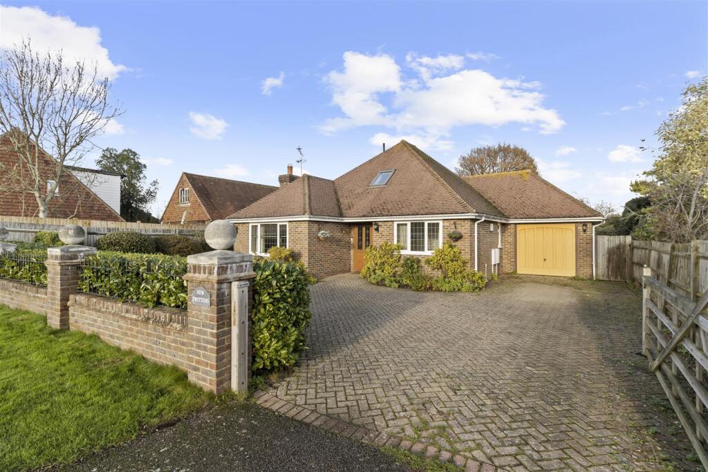 Main image of property: Ersham Way, Hailsham