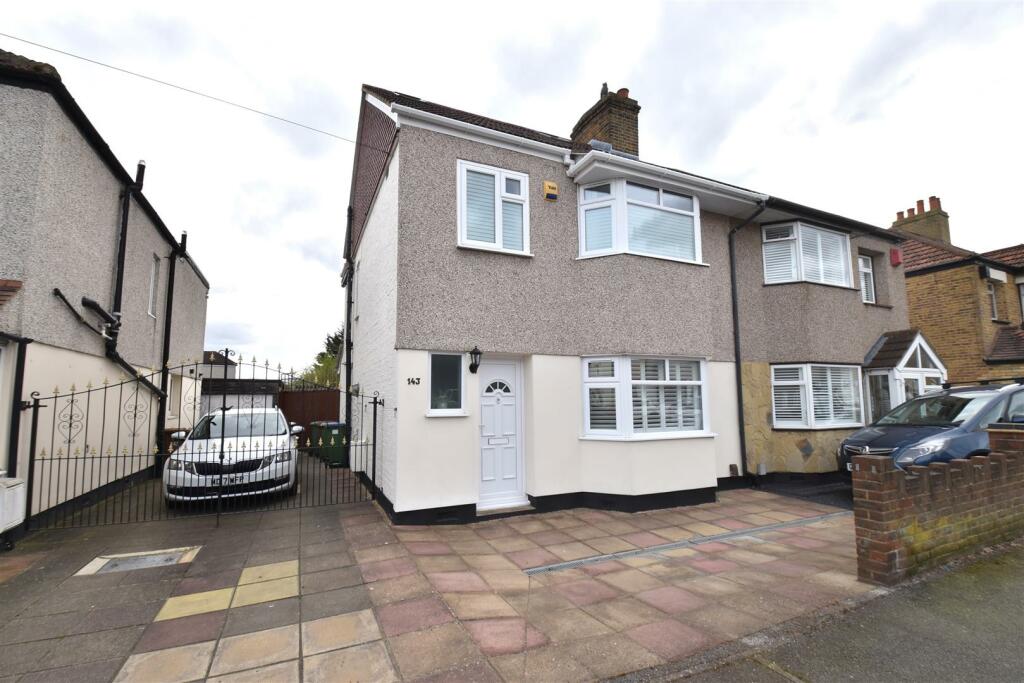 4 bedroom semidetached house for sale in Elsa Road, Welling, DA16