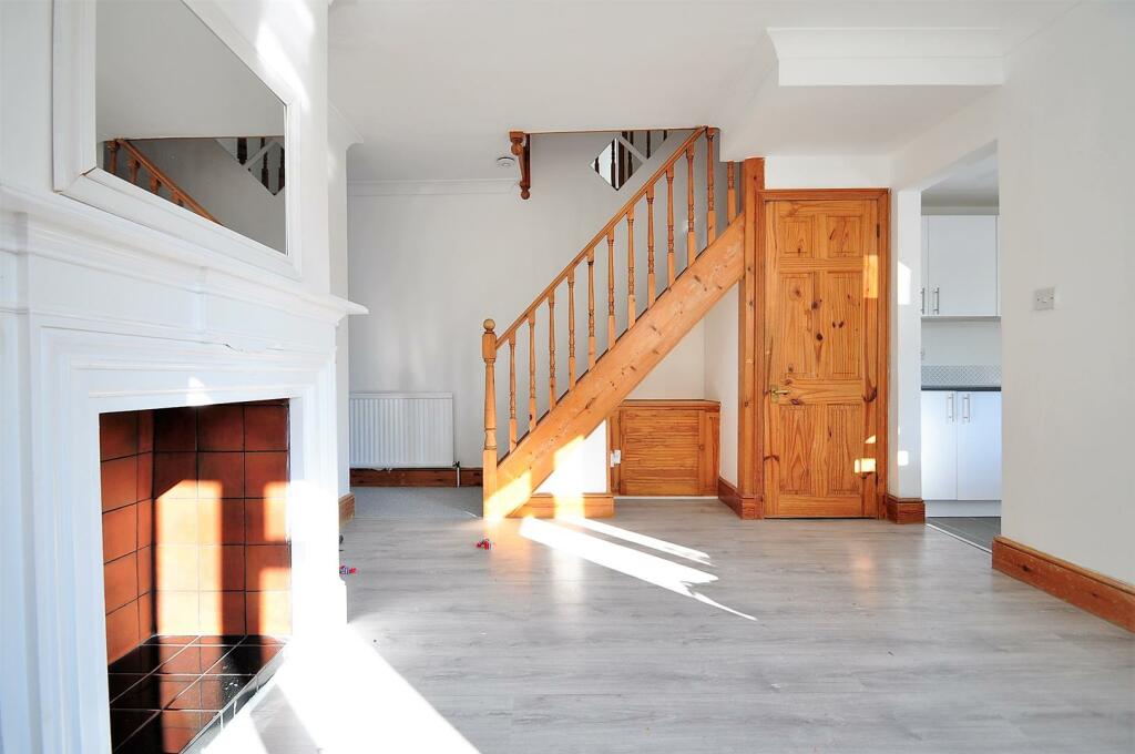 Additional property image - Chapel Hill, Crayford, Dartford