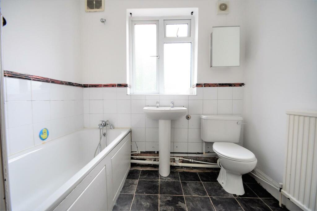 Additional property image - Chapel Hill, Crayford, Dartford