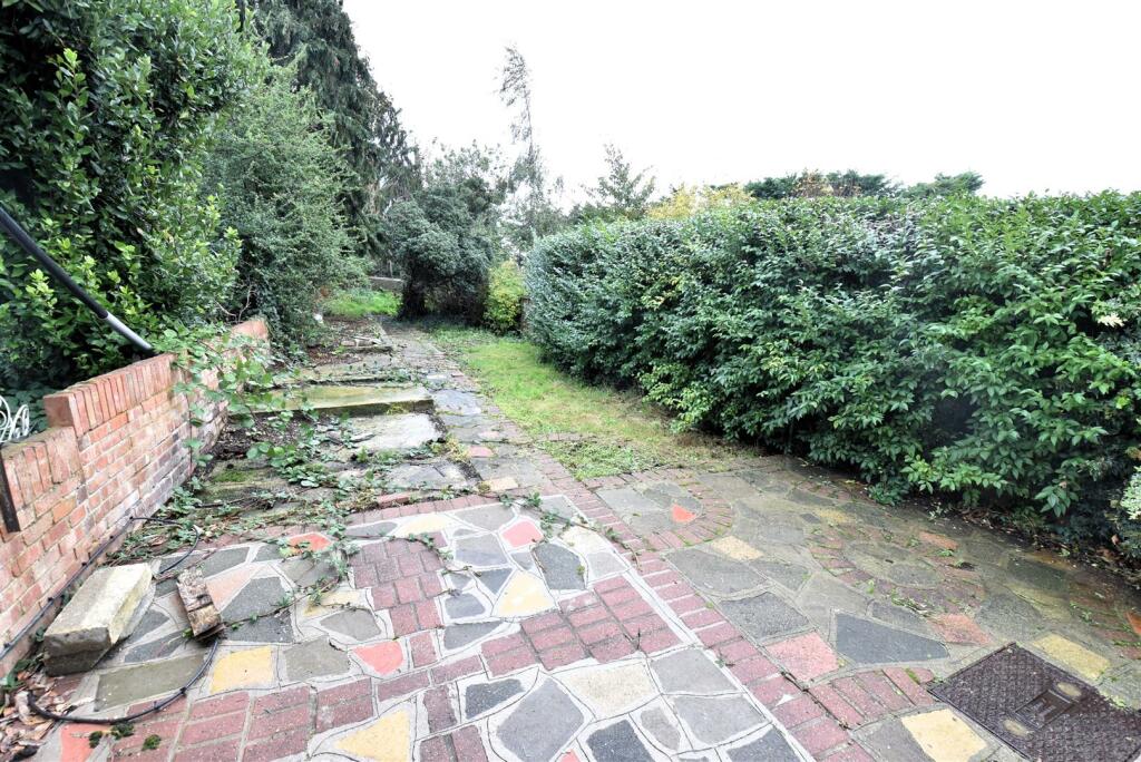Additional property image - Chapel Hill, Crayford, Dartford