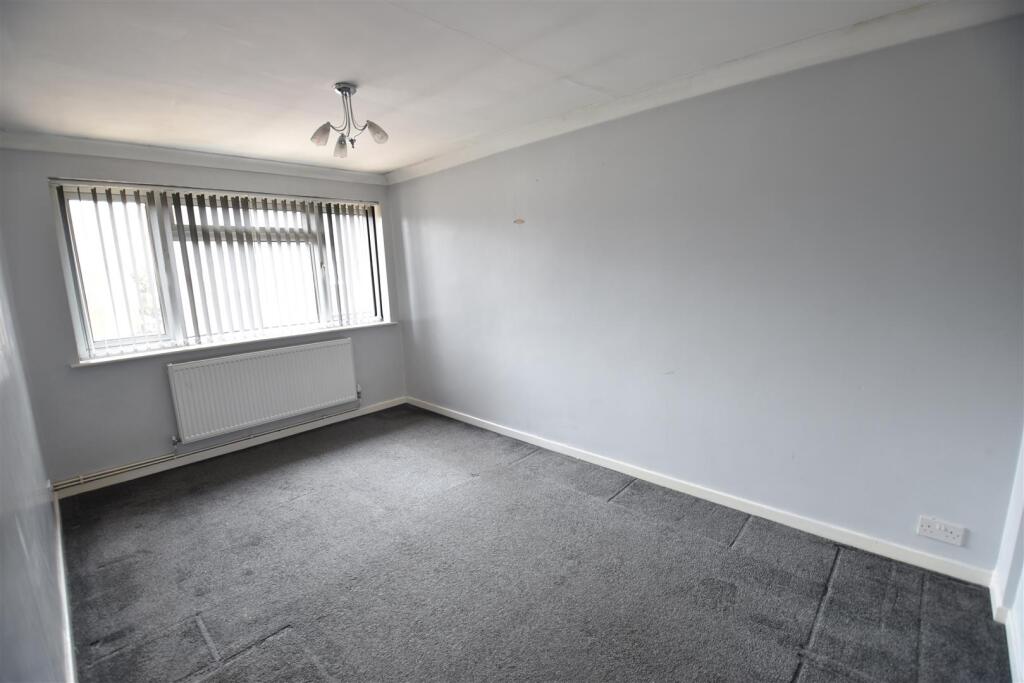 Additional property image - Thwaite Close, Erith