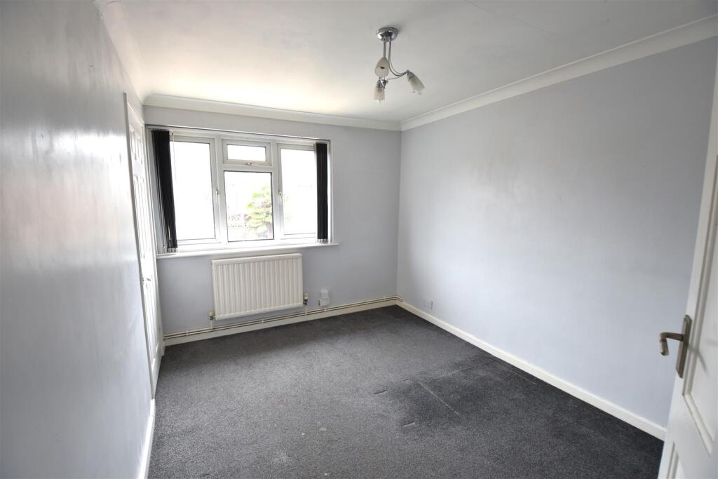 Additional property image - Thwaite Close, Erith