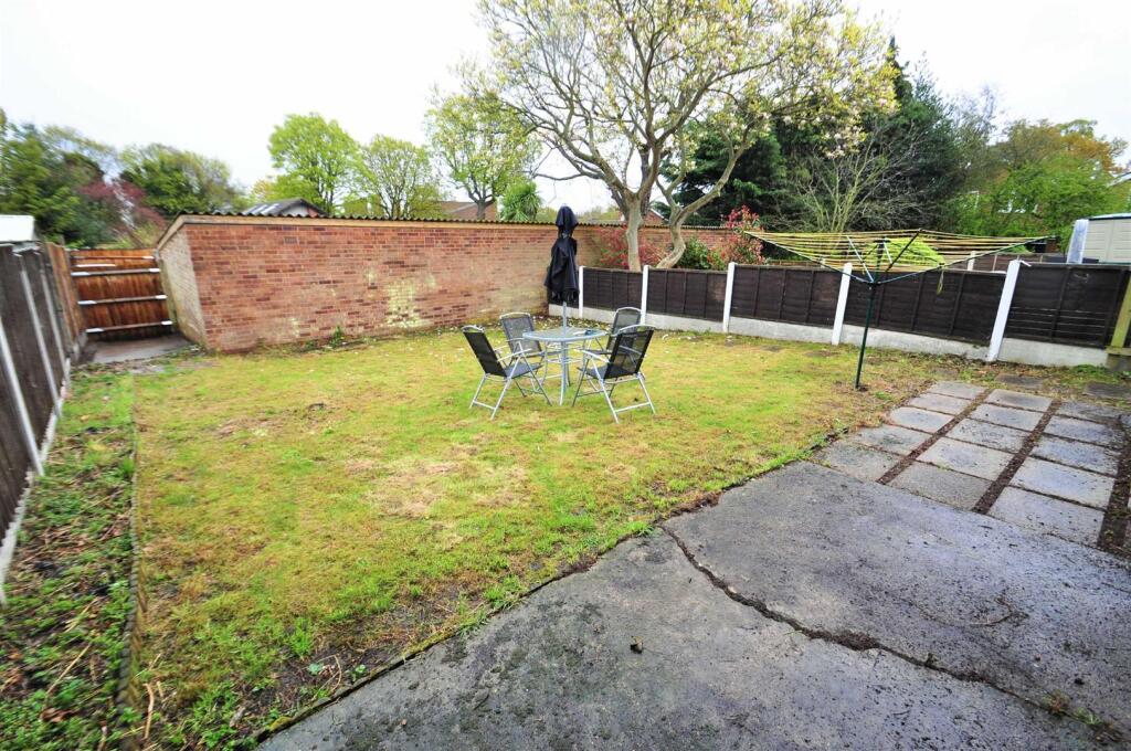 Additional property image - Thwaite Close, Erith