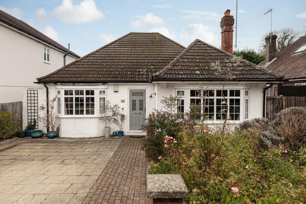 3 bedroom detached bungalow for sale in Langton Avenue, Epsom, KT17