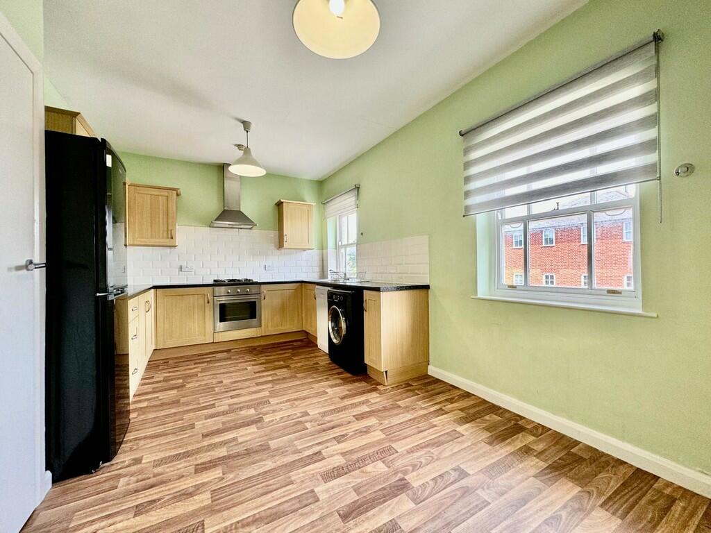 Additional property image - High Street, Burnham-on-Crouch