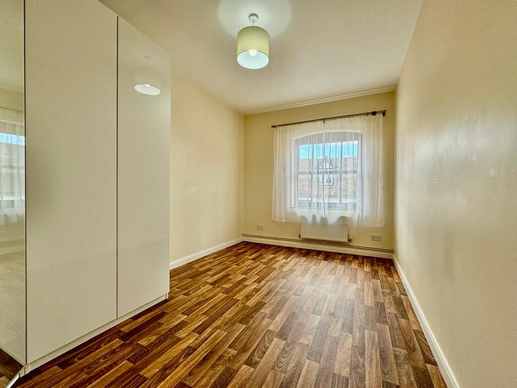 Additional property image - High Street, Burnham-on-Crouch