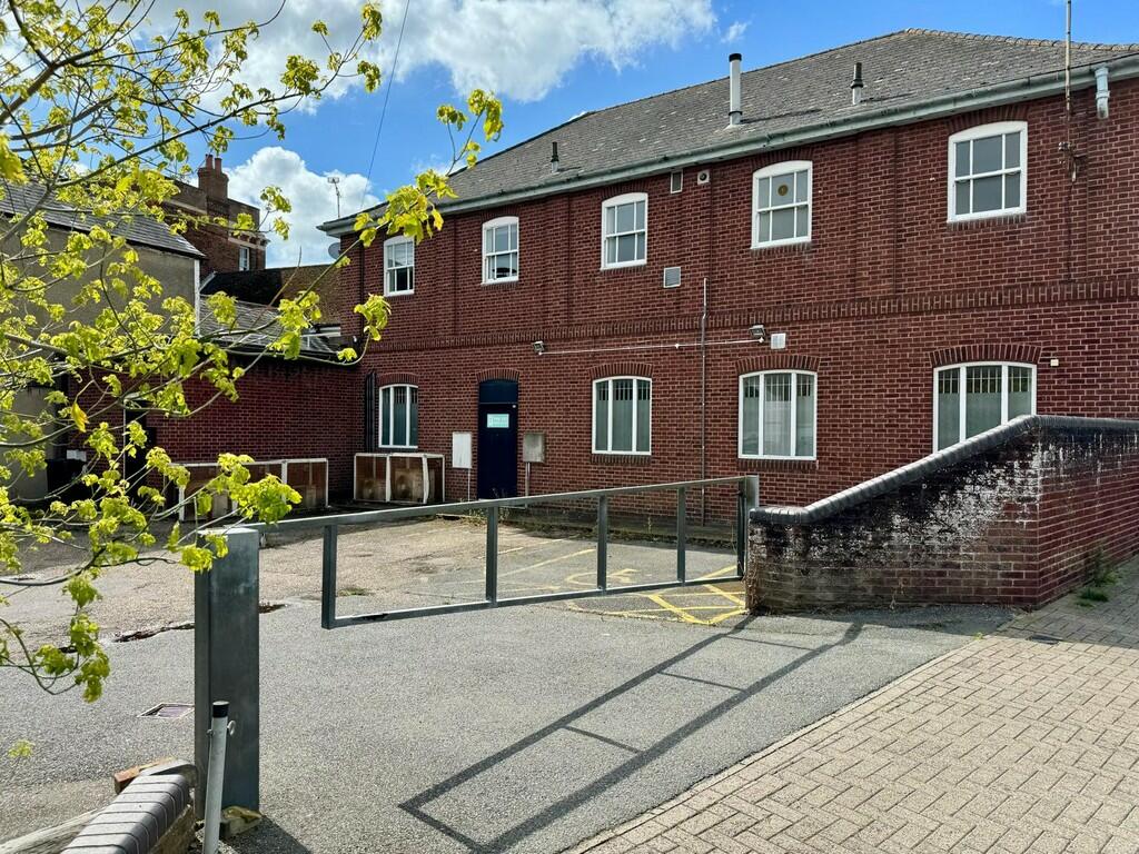 Additional property image - High Street, Burnham-on-Crouch