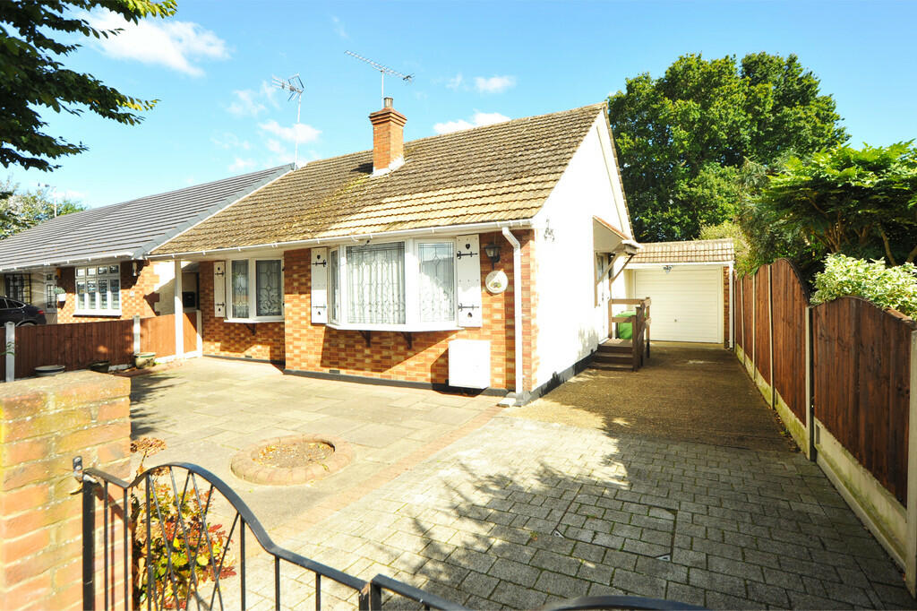 Main image of property: The Redinge, Billericay