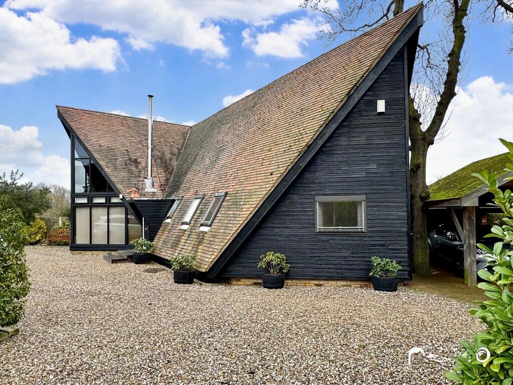 Main image of property: Mayland Green, Mayland