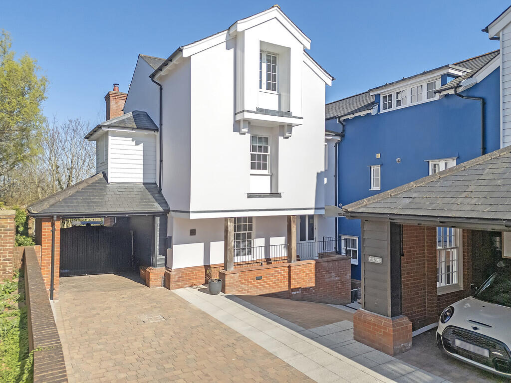 Main image of property: Cromwell Hill, Maldon
