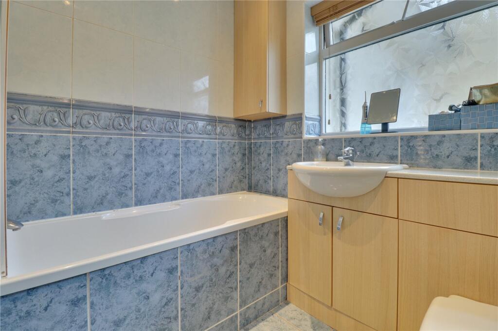 3 bedroom semidetached house for sale in Outwood Lane, Horsforth