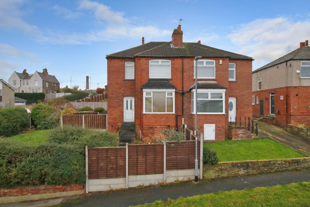 3 bedroom semidetached house for sale in Cambridge Gardens, Bramley, Leeds, West Yorkshire, LS13