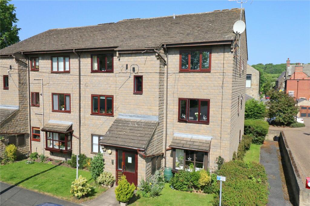 1 bedroom flat for sale in Kerry Garth, Horsforth, Leeds, West