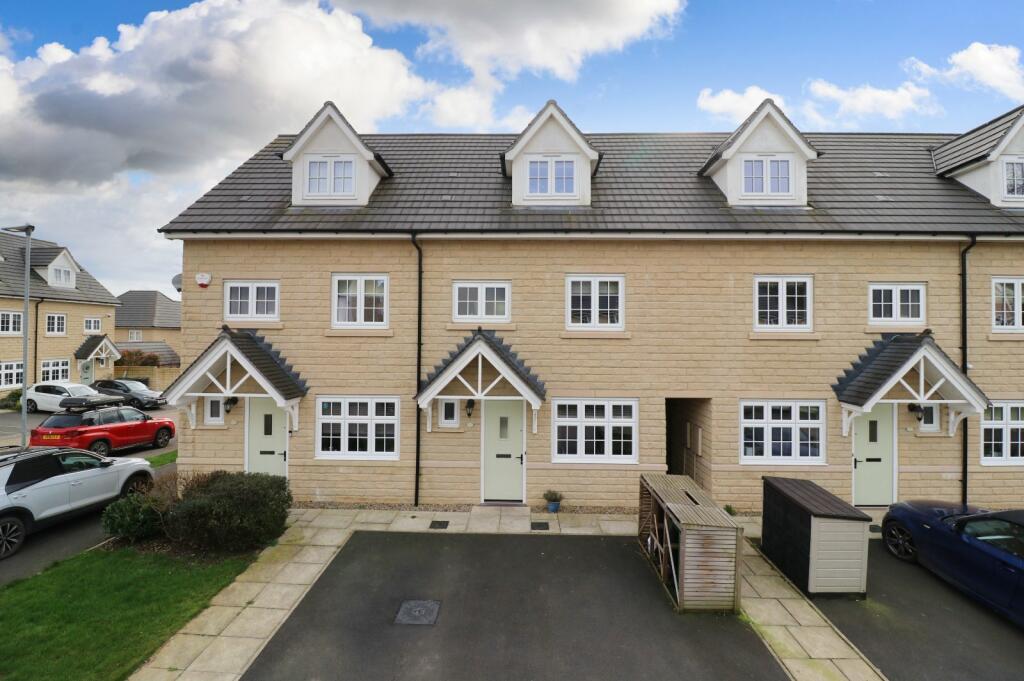 4 bedroom terraced house for sale in Weavers Close, Horsforth, Leeds, West Yorkshire, LS18