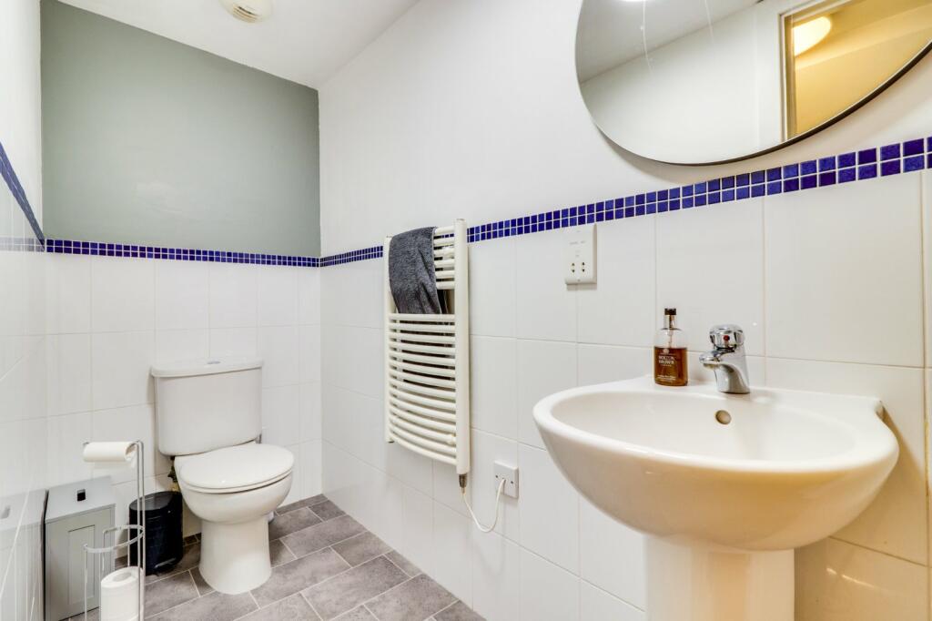 Additional property image - Meadow Road, Apperley Bridge, Bradford, West Yorkshire, BD10