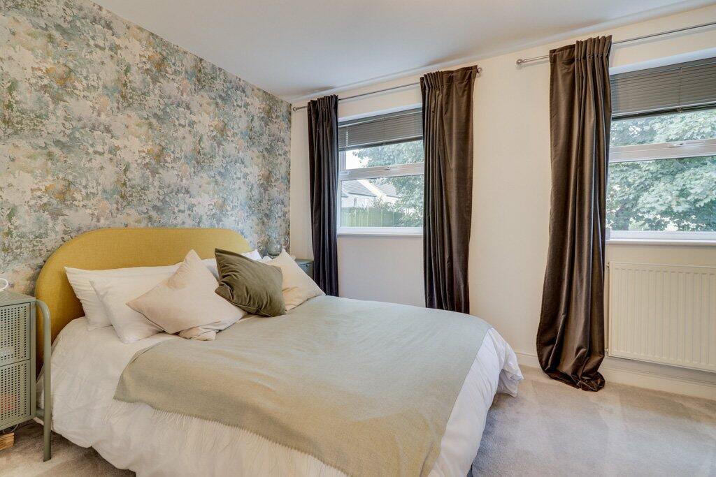 Additional property image - Far Highfield Close, Idle, Bradford, West Yorkshire, BD10