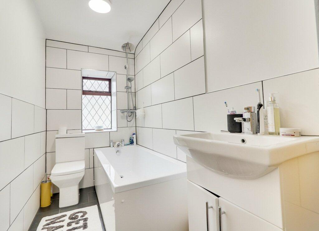 Additional property image - Ashfield Place, Fagley, Bradford, West Yorkshire, BD2