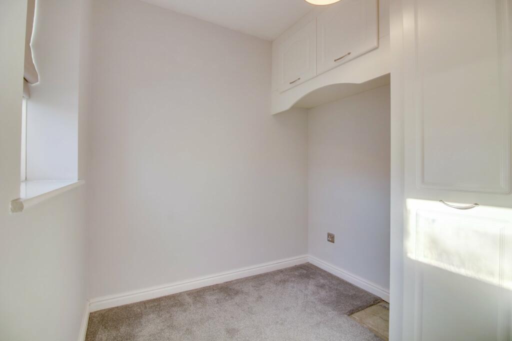 Additional property image - Roundhead Fold, Apperley Bridge, Bradford, West Yorkshire, BD10