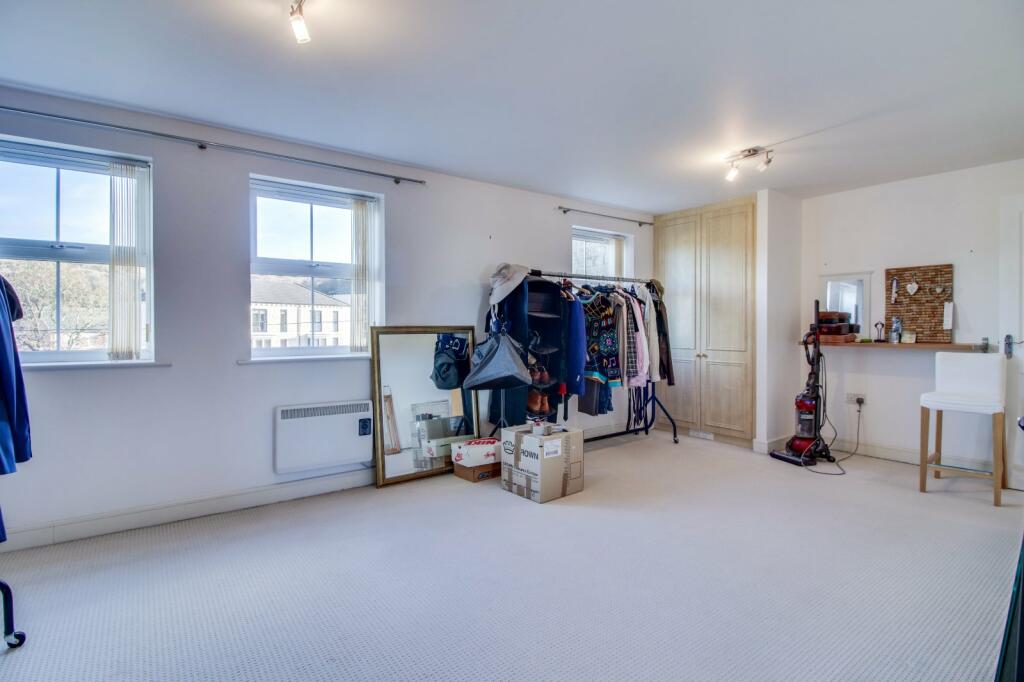 Additional property image - Harrogate Road, Apperley Bridge, Bradford, West Yorkshire, BD10