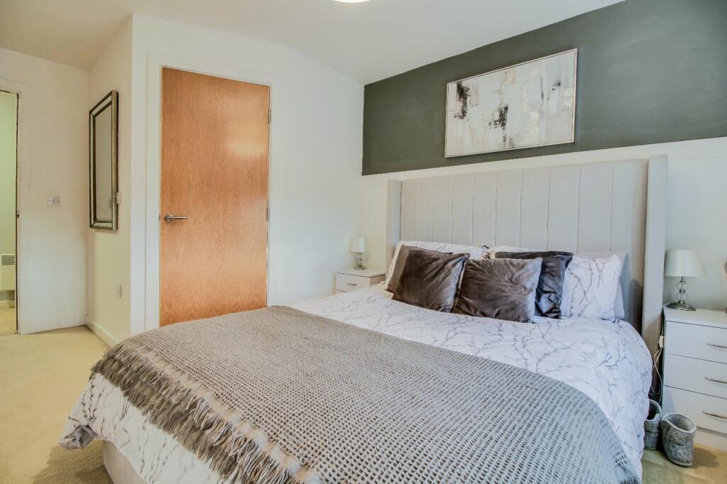 Additional property image - Tenterfields House, Meadow Road, Apperley Bridge, BD10