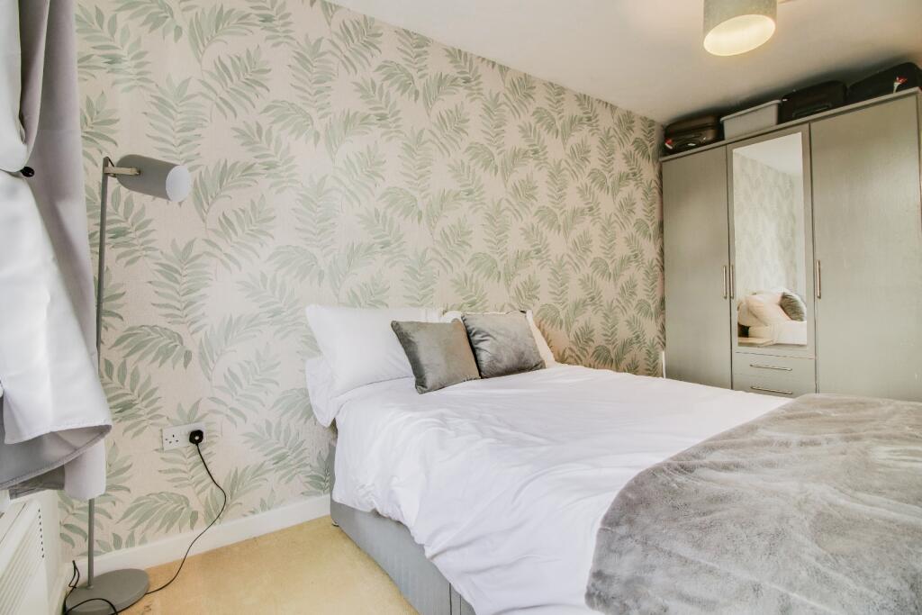 Additional property image - Tenterfields House, Meadow Road, Apperley Bridge, BD10