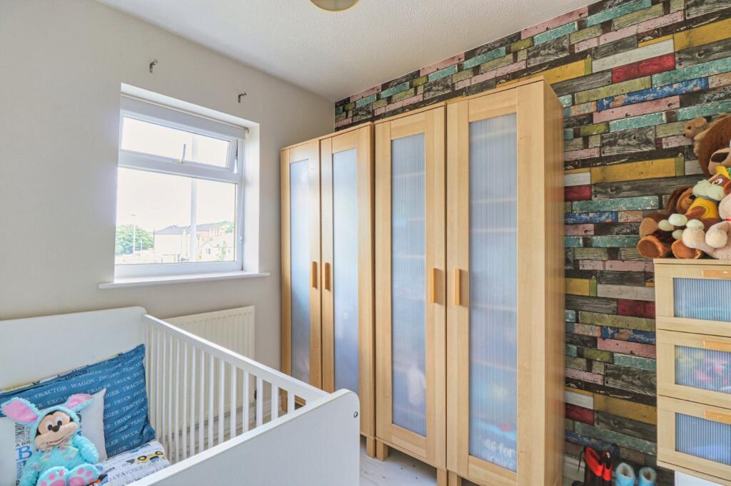 Additional property image - Roundhead Fold, Apperley Bridge, Bradford, West Yorkshire, BD10