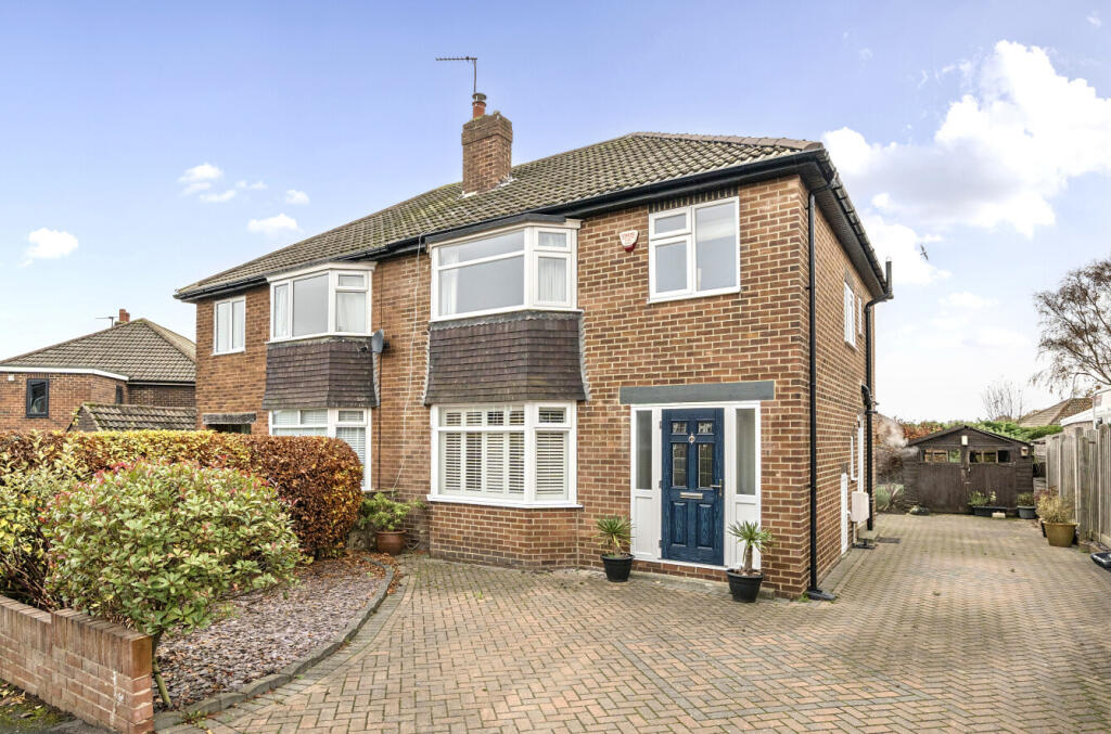 Main image of property: Moseley Wood Way, Cookridge, Leeds, West Yorkshire, LS16