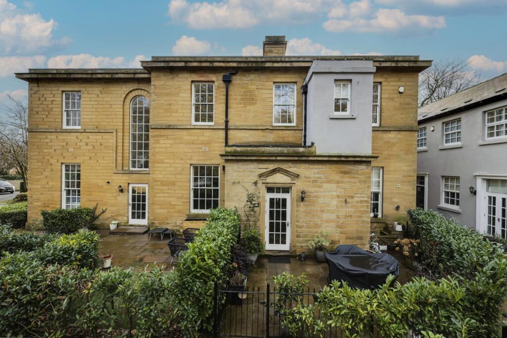 Main image of property: Chapel Lane, New Farnley, Leeds, West Yorkshire, LS12