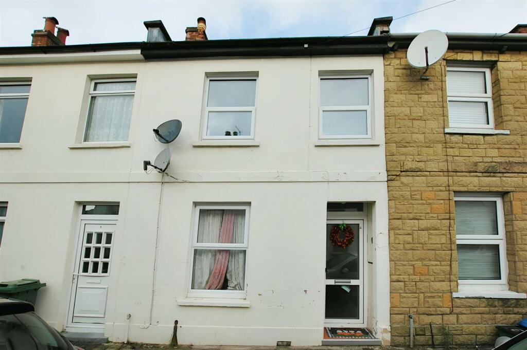 2 bedroom terraced house for sale in Swindon Street, Cheltenham, GL51