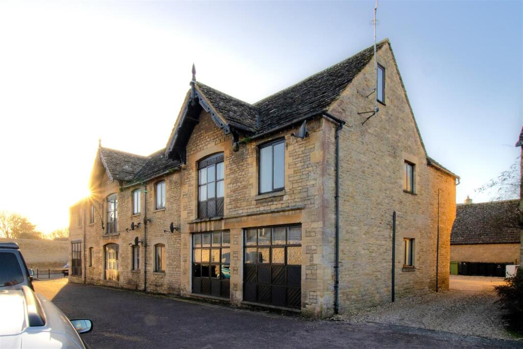 Main image of property: Toveys Granary, Lechlade
