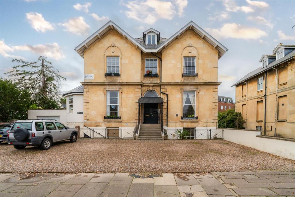 Main image of property: Glen Isla, Cheltenham, GL50