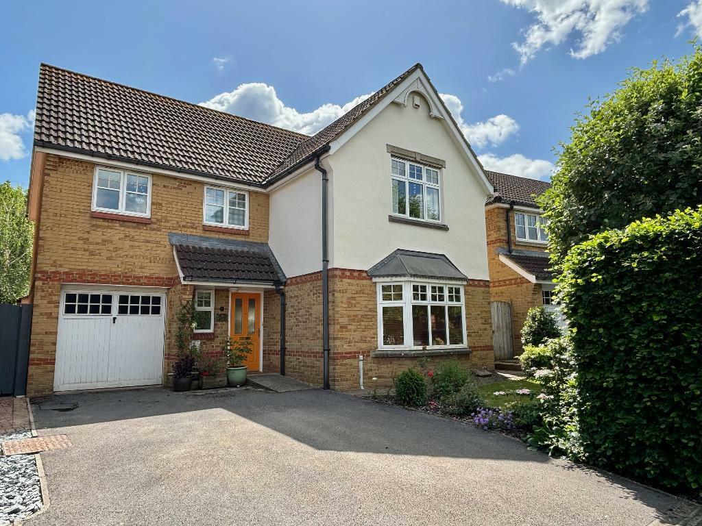 4 bedroom house for sale in Johnson Road, Emersons Green, Bristol, BS16