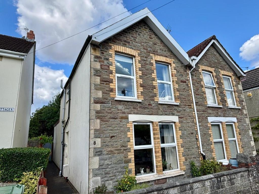 Main image of property: Christchurch Avenue, Downend, Bristol, BS16 5TG