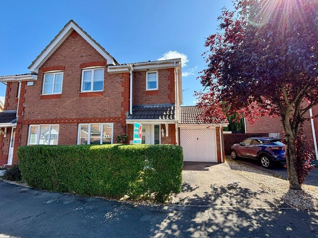 Main image of property: Westons Brake, Emersons Green, Bristol, BS16 7BP