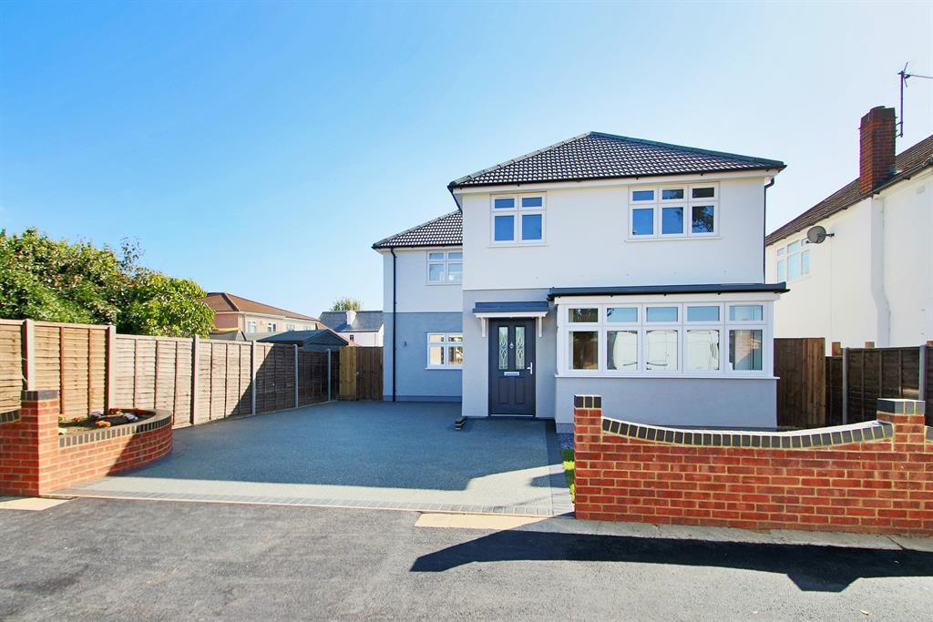 4 bedroom detached house for sale in Ronaldstone Road, Sidcup, Kent, DA15 8QU, DA15