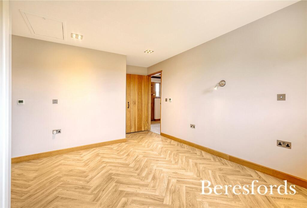 Additional property image - Ramsden Park Road, Ramsden Bellhouse, CM11