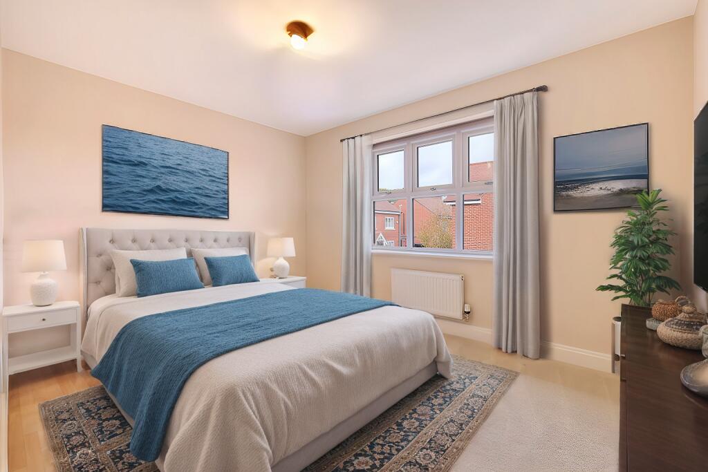 Additional property image - Bell Hill Close, Billericay, CM12