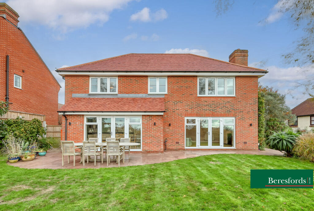 Additional property image - Bell Hill Close, Billericay, CM12
