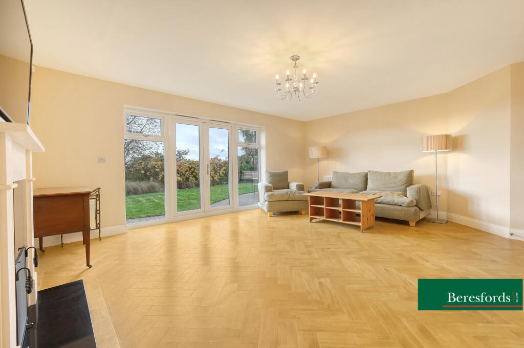 Additional property image - Bell Hill Close, Billericay, CM12