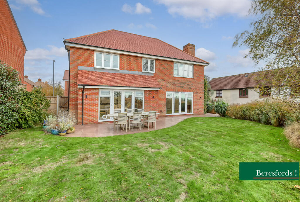 Additional property image - Bell Hill Close, Billericay, CM12