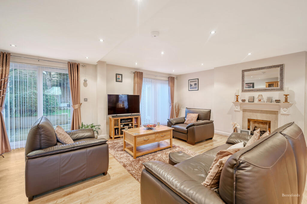 Additional property image - West Park Avenue, Billericay, CM12