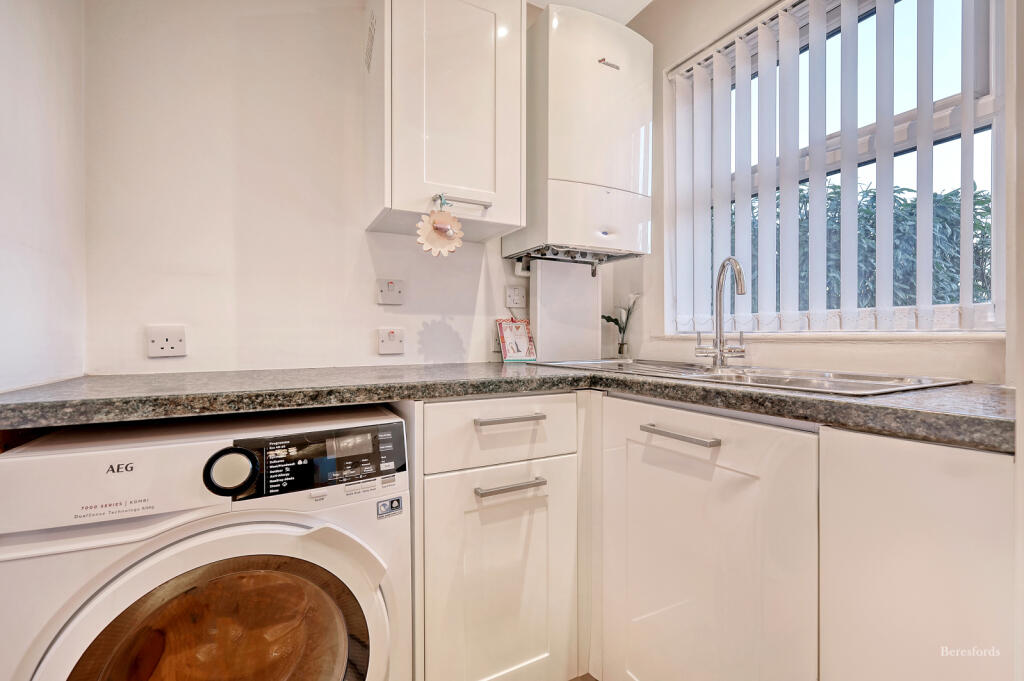 Additional property image - West Park Avenue, Billericay, CM12