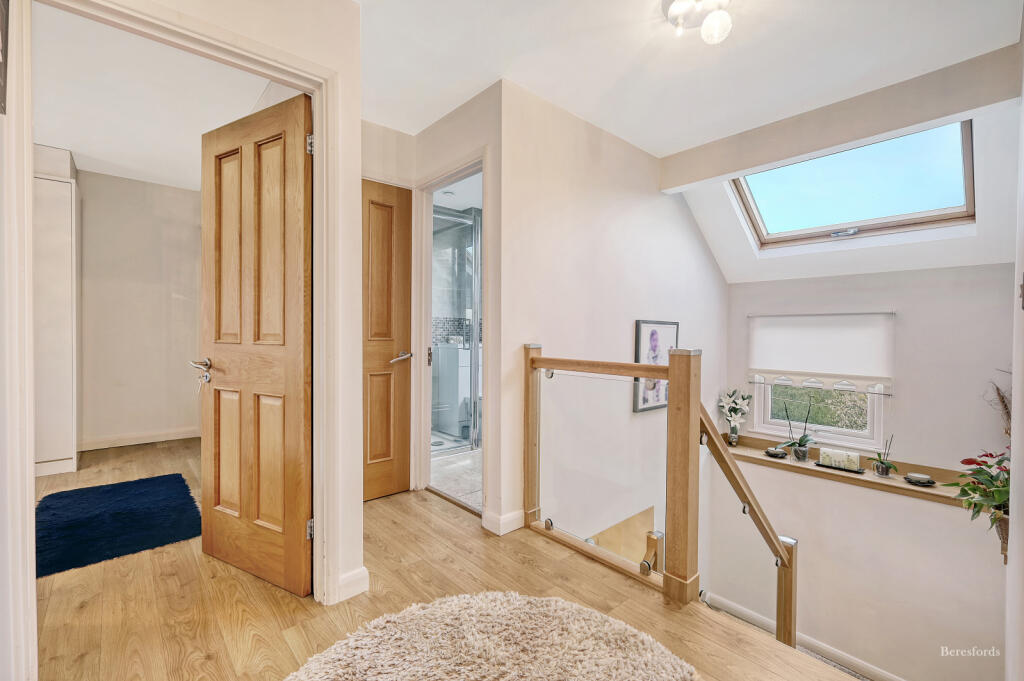 Additional property image - West Park Avenue, Billericay, CM12
