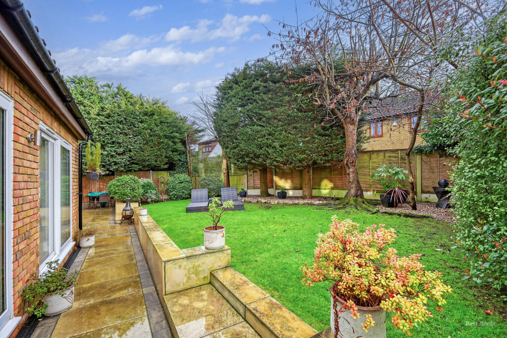 Additional property image - West Park Avenue, Billericay, CM12