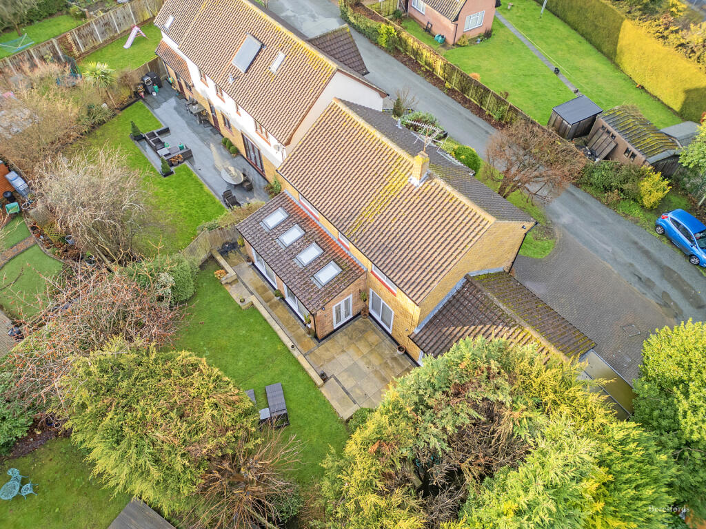 Additional property image - West Park Avenue, Billericay, CM12