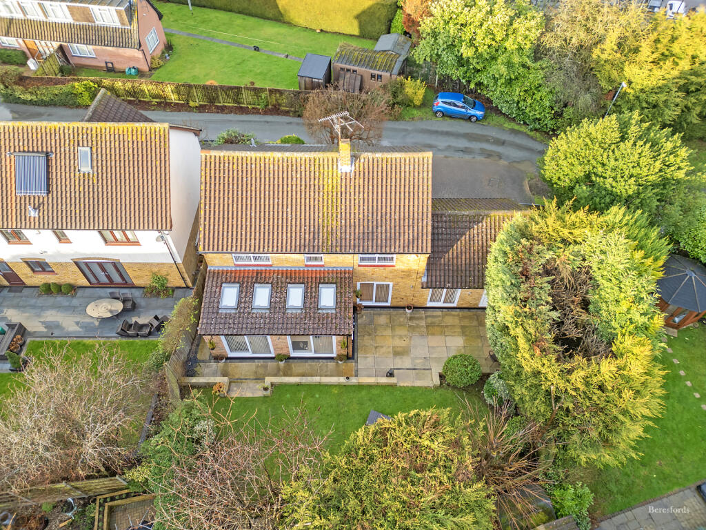 Additional property image - West Park Avenue, Billericay, CM12