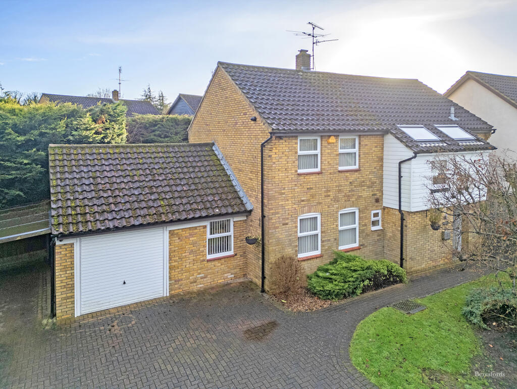 Additional property image - West Park Avenue, Billericay, CM12