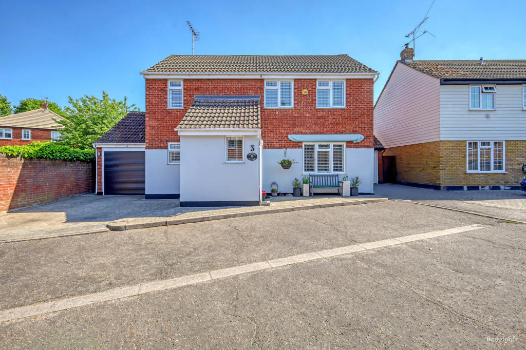 Main image of property: Montpelier Close, Billericay, CM12