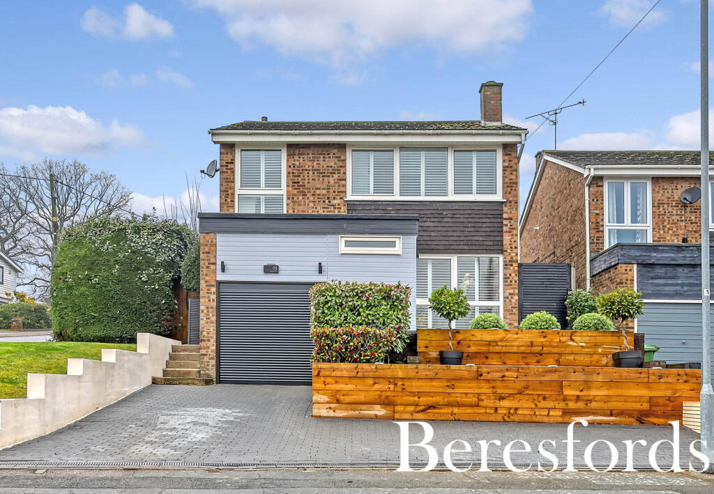 Main image of property: Glenside, Billericay, CM11